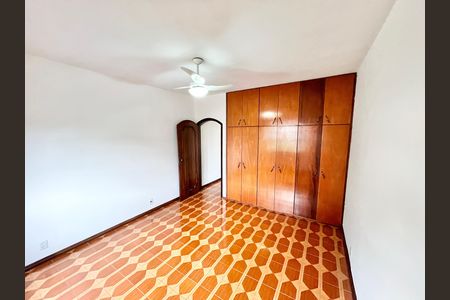 Casa para alugar com 120m², 2 quartos e 2 vagas Casa para alugar com 120m², 2 quartos e 2 vagasQuarto 2