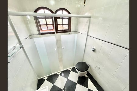 Casa para alugar com 120m², 2 quartos e 2 vagas Casa para alugar com 120m², 2 quartos e 2 vagasBanheiro
