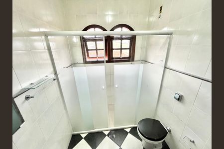 Casa para alugar com 120m², 2 quartos e 2 vagas Casa para alugar com 120m², 2 quartos e 2 vagasBanheiro