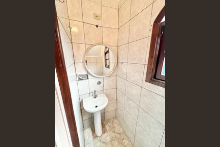 Edícula Banheiro de casa para alugar com 2 quartos, 120m² em Jardim Peri, São Paulo