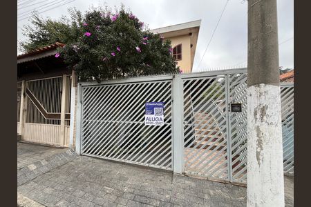 Casa para alugar com 120m², 2 quartos e 2 vagas Casa para alugar com 120m², 2 quartos e 2 vagasFachada/Placa