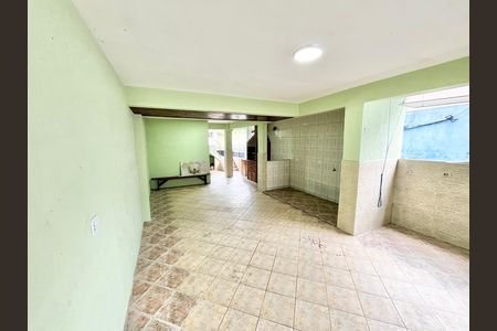 Casa para alugar com 120m², 2 quartos e 2 vagas Casa para alugar com 120m², 2 quartos e 2 vagasGaragem / Àrea Gourmet
