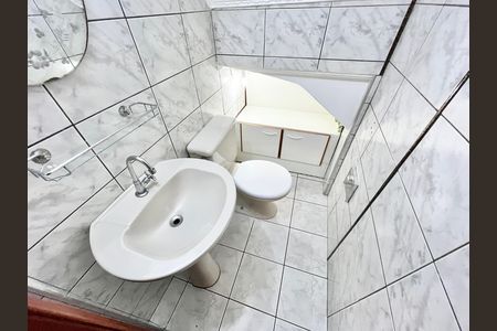 Casa para alugar com 120m², 2 quartos e 2 vagas Casa para alugar com 120m², 2 quartos e 2 vagasLavabo