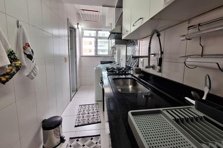 Cozinha de apartamento à venda com 2 quartos, 79m² em Icaraí, Niterói