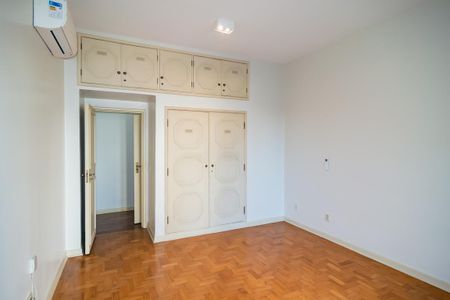 Apartamento à venda com 289m², 4 quartos e 2 vagas