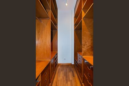 Apartamento à venda com 289m², 4 quartos e 2 vagas