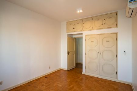 Apartamento à venda com 289m², 4 quartos e 2 vagas