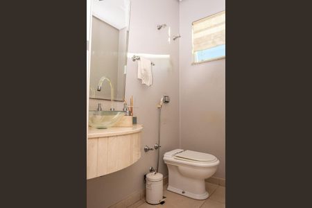 Casa para alugar com 283m², 3 quartos e 3 vagasLavabo