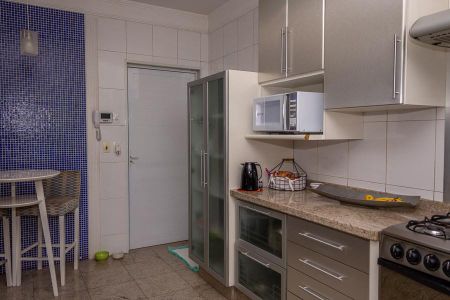 Casa para alugar com 283m², 3 quartos e 3 vagasCozinha