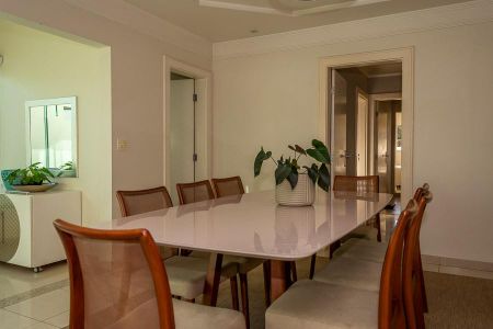 Sala de casa para alugar com 3 quartos, 283m² em Chácara Machadinho I, Americana