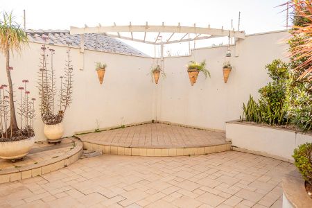 Quintal fundos de casa para alugar com 3 quartos, 283m² em Chácara Machadinho I, Americana