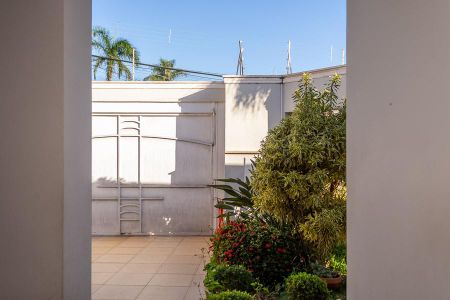 Casa para alugar com 283m², 3 quartos e 3 vagasVista Sala