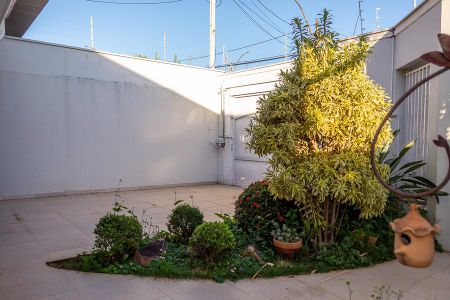 Casa para alugar com 283m², 3 quartos e 3 vagasEntrada de veiculos