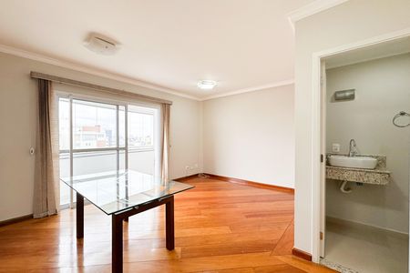 Apartamento para alugar com 110m², 3 quartos e 3 vagas Apartamento para alugar com 110m², 3 quartos e 3 vagasSala