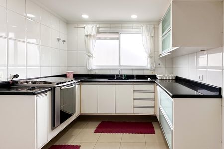 Apartamento para alugar com 110m², 3 quartos e 3 vagas Apartamento para alugar com 110m², 3 quartos e 3 vagasCozinha