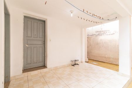 Varanda de casa à venda com 4 quartos, 325m² em Vila Ré, São Paulo