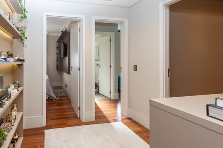 Apartamento para alugar com 151m², 3 quartos e 3 vagas Apartamento para alugar com 151m², 3 quartos e 3 vagasHall dos Quartos