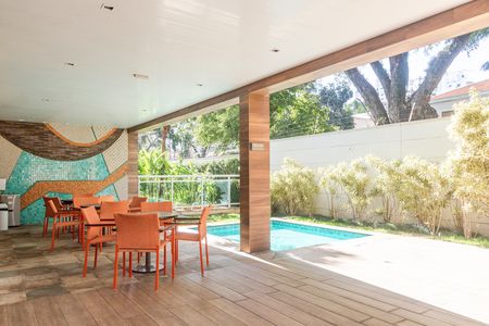 Apartamento para alugar com 151m², 3 quartos e 3 vagas Apartamento para alugar com 151m², 3 quartos e 3 vagasPiscina