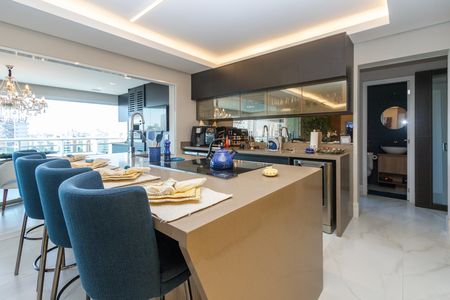 Apartamento para alugar com 151m², 3 quartos e 3 vagas Apartamento para alugar com 151m², 3 quartos e 3 vagasCozinha