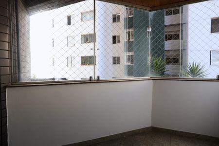Apartamento para alugar com 97m², 3 quartos e 1 vaga Apartamento para alugar com 97m², 3 quartos e 1 vagaVaranda da Sala