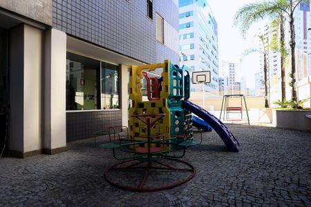 Área comum - Playground de apartamento para alugar com 3 quartos, 97m² em Lourdes, Belo Horizonte