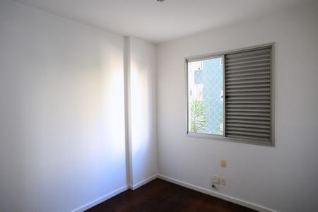 Quarto 1 de apartamento para alugar com 3 quartos, 97m² em Lourdes, Belo Horizonte