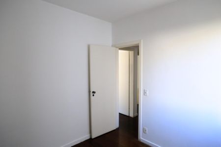 Apartamento para alugar com 97m², 3 quartos e 1 vaga Apartamento para alugar com 97m², 3 quartos e 1 vagaQuarto