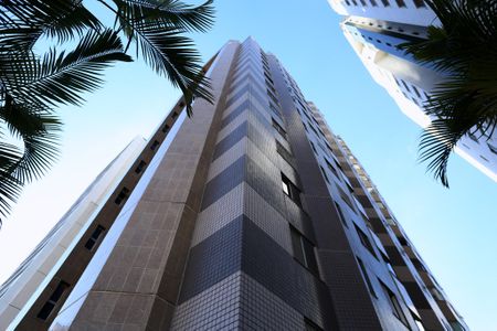 Apartamento para alugar com 97m², 3 quartos e 1 vaga Apartamento para alugar com 97m², 3 quartos e 1 vagaFachada