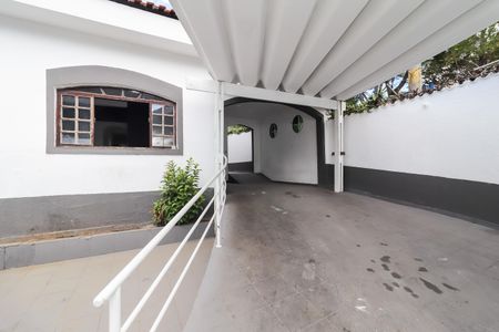 Garagem de casa para alugar com 2 quartos, 52m² em Vila Santana, São Paulo