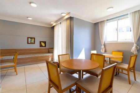 Apartamento para alugar com 52m², 2 quartos e 1 vagaÁrea comum - Salão de festas