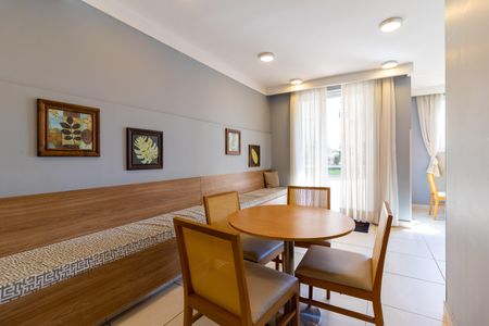 Apartamento para alugar com 52m², 2 quartos e 1 vagaÁrea comum - Salão de festas