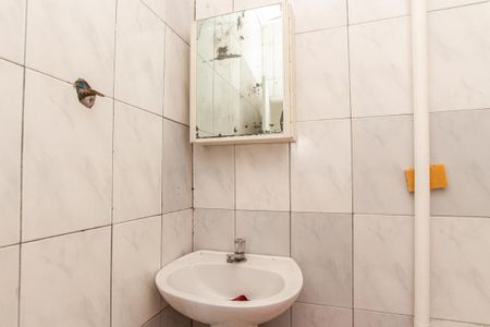 Banheiro de casa para alugar com 1 quarto, 55m² em Vila Maria Alta, São Paulo