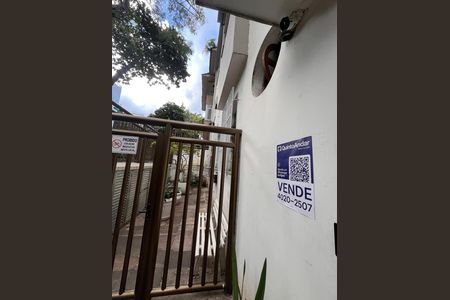 Placa  de apartamento à venda com 1 quarto, 40m² em Leblon, Rio de Janeiro