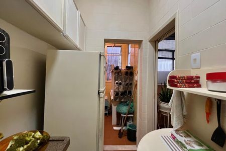 Cozinha  de apartamento à venda com 1 quarto, 40m² em Leblon, Rio de Janeiro