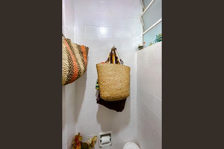 Apartamento à venda com 78m², 3 quartos e sem vaga Apartamento à venda com 78m², 3 quartos e sem vagaBanheiro de serviço