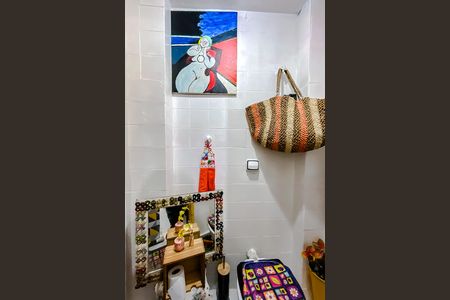 Apartamento à venda com 78m², 3 quartos e sem vaga Apartamento à venda com 78m², 3 quartos e sem vagaBanheiro de serviço