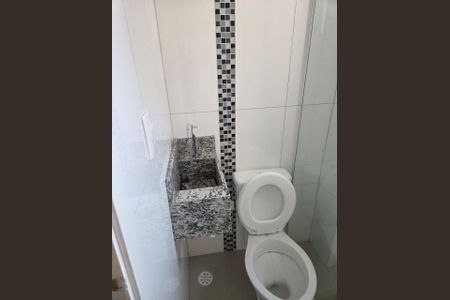 Banheiro de apartamento para alugar com 2 quartos, 86m² em Vila Nossa Senhora das Vitorias, Mauá