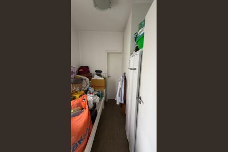 Apartamento à venda com 240m², 4 quartos e 4 vagas Apartamento à venda com 240m², 4 quartos e 4 vagasÁrea de Serviço