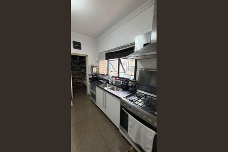 Apartamento à venda com 240m², 4 quartos e 4 vagas Apartamento à venda com 240m², 4 quartos e 4 vagasCozinha