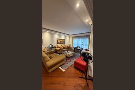Apartamento à venda com 240m², 4 quartos e 4 vagas Apartamento à venda com 240m², 4 quartos e 4 vagasSala