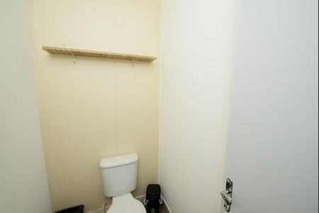 Apartamento para alugar com 102m², 4 quartos e sem vaga Apartamento para alugar com 102m², 4 quartos e sem vagaBanheiro