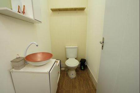 Apartamento para alugar com 102m², 4 quartos e sem vaga Apartamento para alugar com 102m², 4 quartos e sem vagaBanheiro