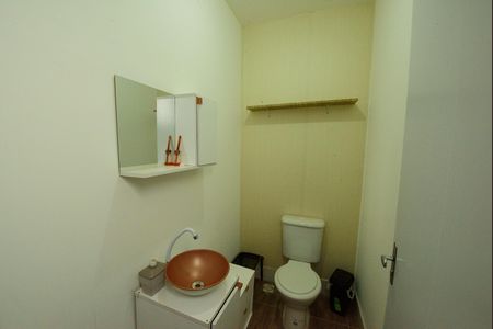 Banheiro de apartamento à venda com 4 quartos, 102m² em Jardim Riacho das Pedras, Contagem