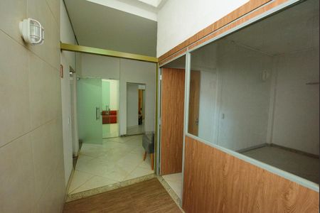 Apartamento para alugar com 102m², 4 quartos e sem vaga Apartamento para alugar com 102m², 4 quartos e sem vagaSala