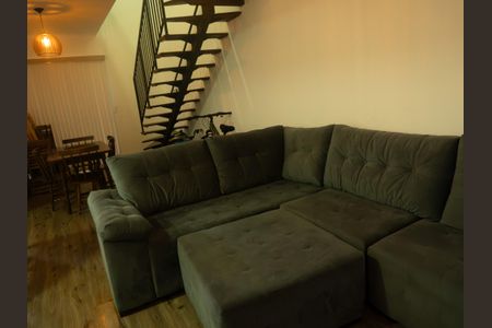Sala de casa de condomínio para alugar com 2 quartos, 84m² em Balneário Tropical, Paulínia