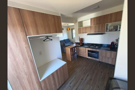 Cozinha de casa de condomínio para alugar com 2 quartos, 84m² em Balneário Tropical, Paulínia