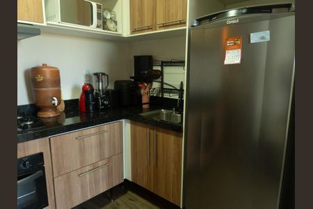 Cozinha de casa de condomínio para alugar com 2 quartos, 84m² em Balneário Tropical, Paulínia