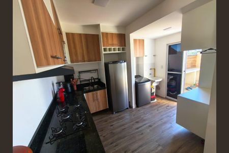 Cozinha de casa de condomínio para alugar com 2 quartos, 84m² em Balneário Tropical, Paulínia