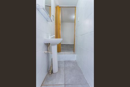 Casa para alugar com 50m², 1 quarto e 1 vaga Casa para alugar com 50m², 1 quarto e 1 vagaBanheiro