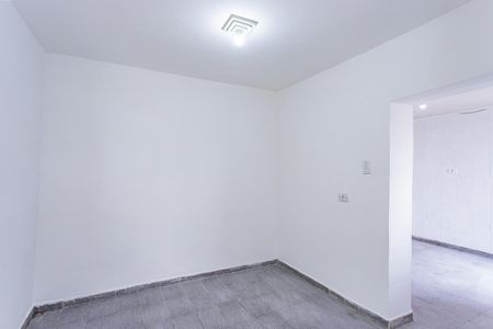 Casa para alugar com 50m², 1 quarto e 1 vaga Casa para alugar com 50m², 1 quarto e 1 vagaSala